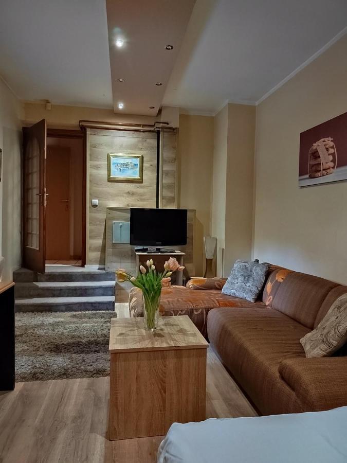 Guest House Maja Novi Sad Eksteriør bilde