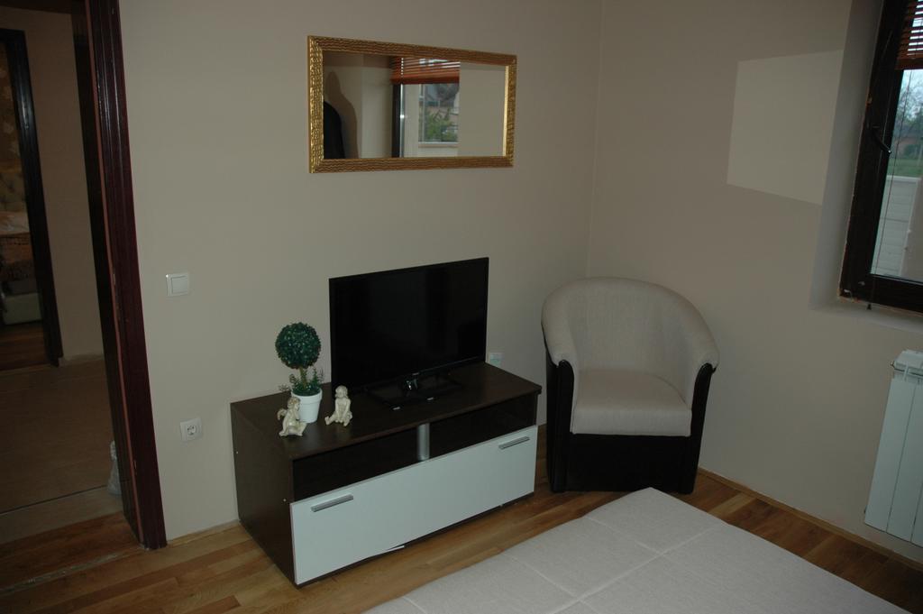 Guest House Maja Novi Sad Rom bilde