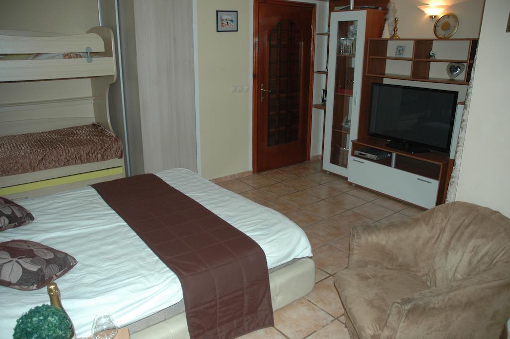 Guest House Maja Novi Sad Rom bilde