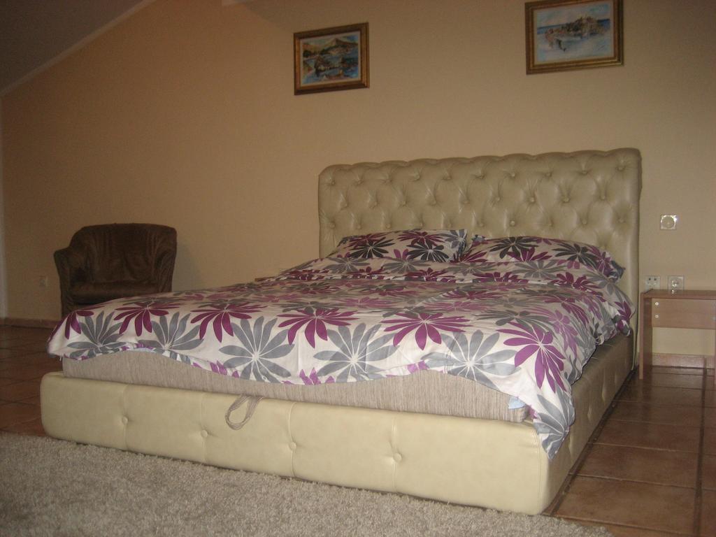 Guest House Maja Novi Sad Eksteriør bilde
